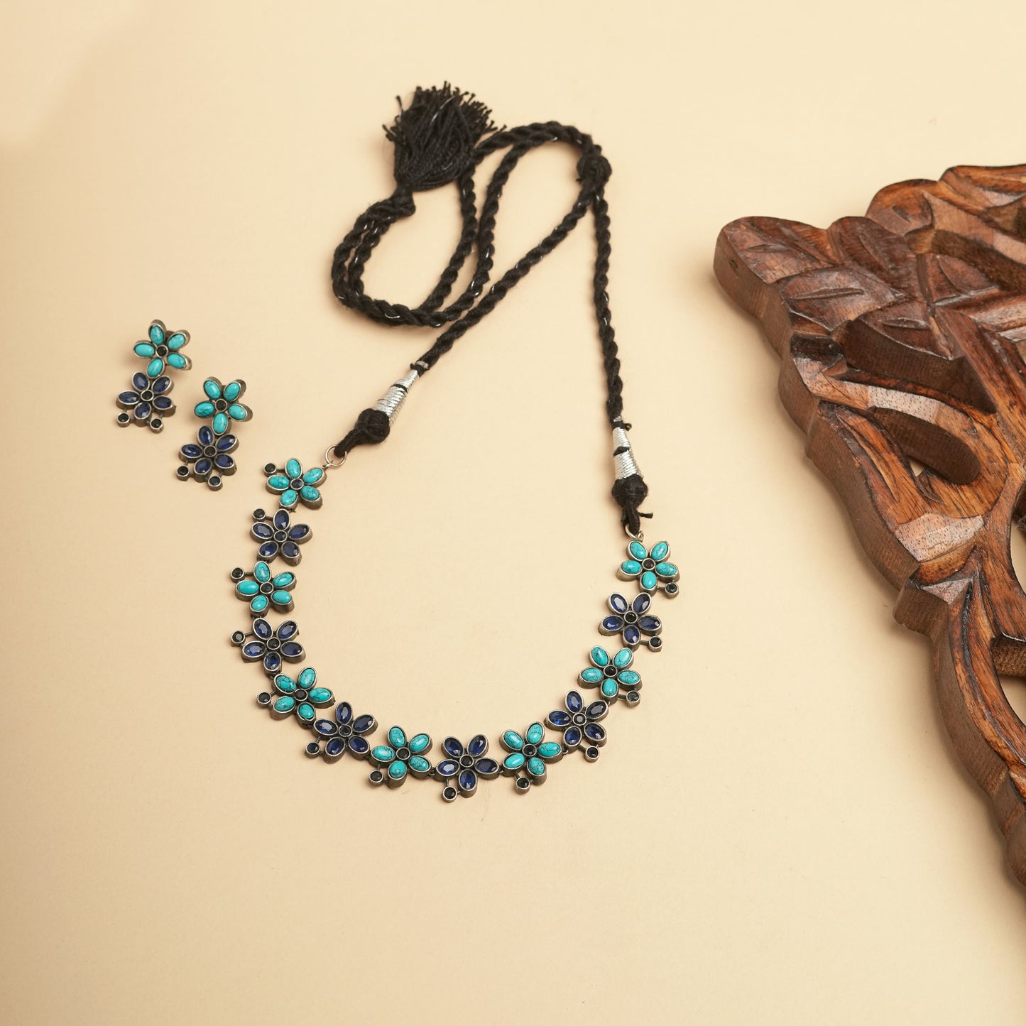 German silver Brass delicate flowers Necklace set perfect for Navratri