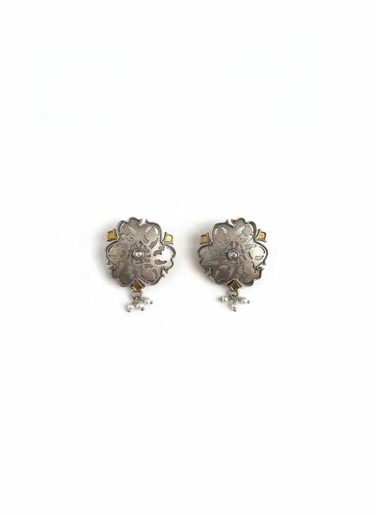 Floral Metal Studs -463