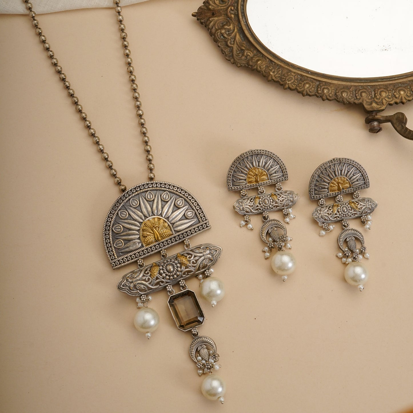 Metal Long pendent Set