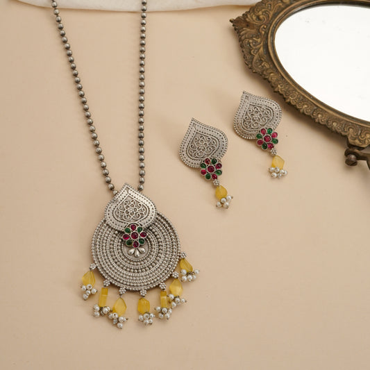 Metal Long pendent Set