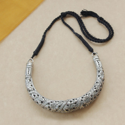 Ethnic Elegance Thread Necklace