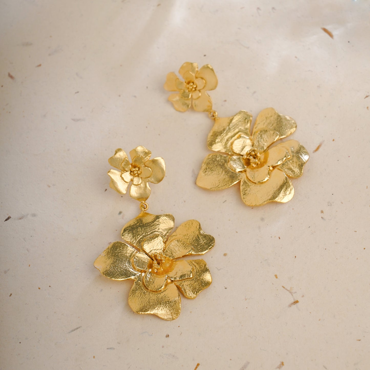 Golden florina earrings